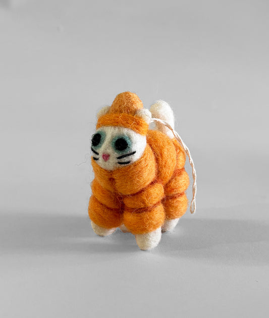 Lee, Cat in an Orange Puffa