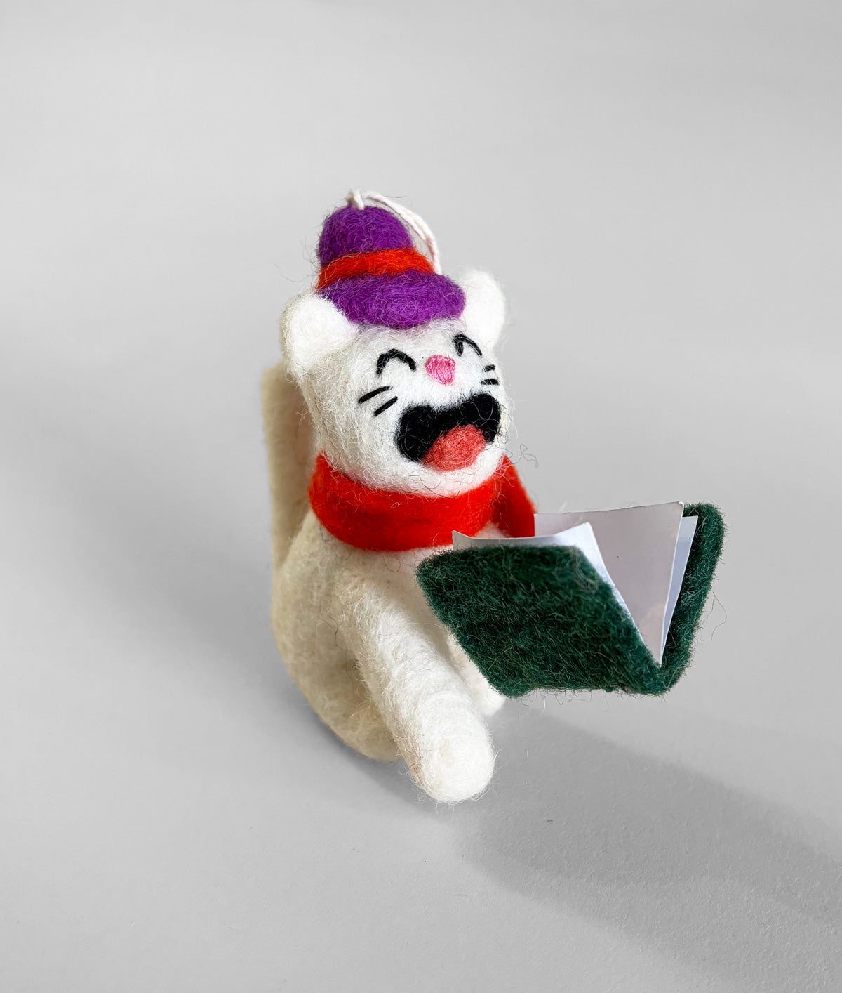 Dickens, Carolling Cat