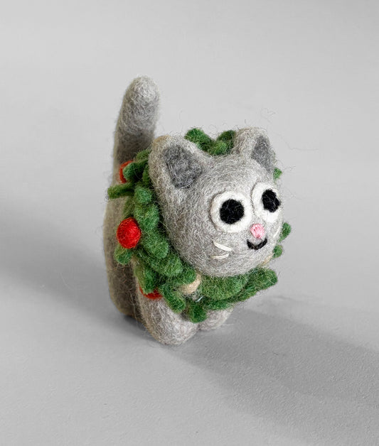 Ernest, Cat In Wreath