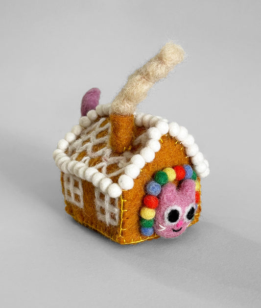 Gretel, Cat in Gingerbread House